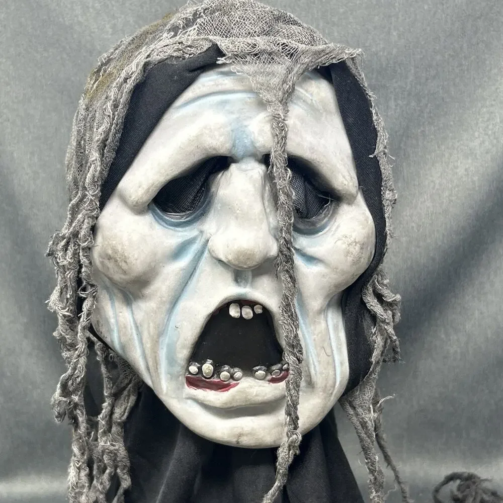 Vintage Easter Unlimited Ghoul Shroud Mask Fun World Ghost Face Screamer Zombie